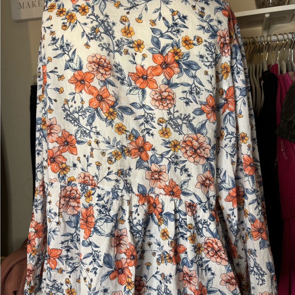 Lucky Brand Floral V-Neck Blouse in Orange and Blue - Picture 4 of 5